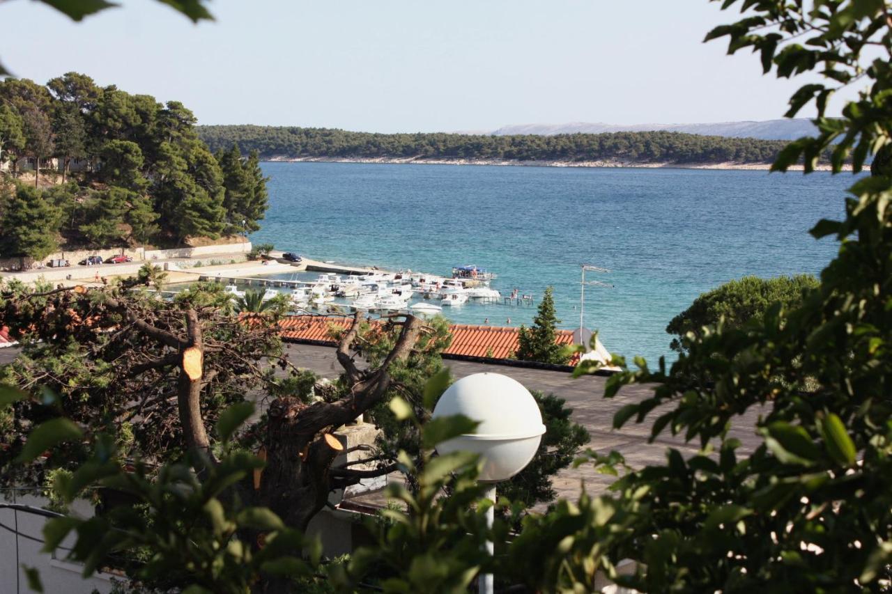 Apartments And Rooms By The Sea Banjol, Rab - 5077 Εξωτερικό φωτογραφία